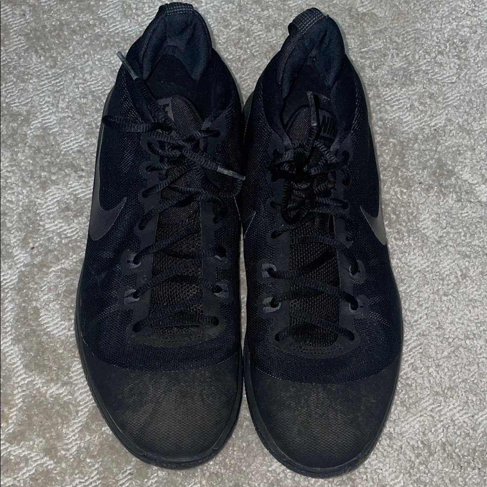 Nike Men's Black Athletic Sneakers